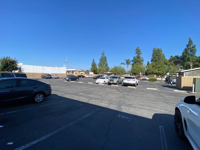 Building Photo - Stonemark on Avocado