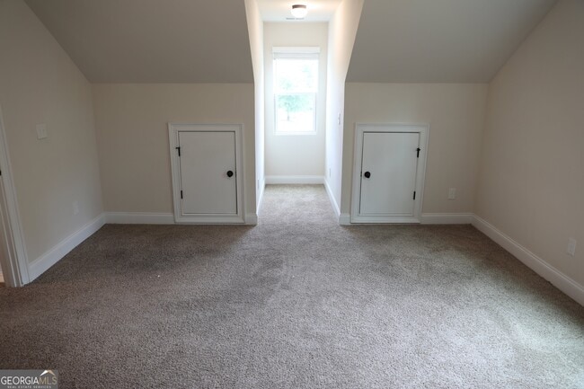 Building Photo - 225 Barnett Ln Ln