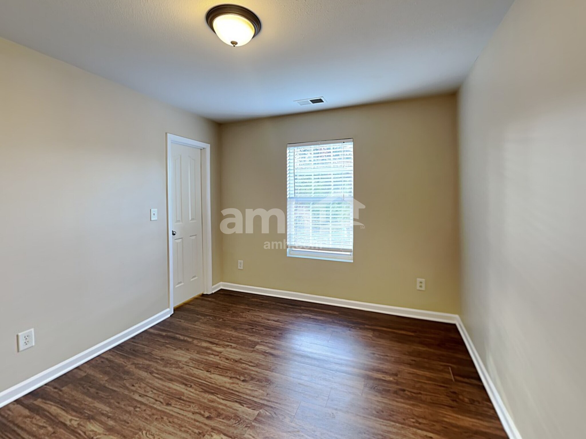 Building Photo - 7033 Sunman Rd