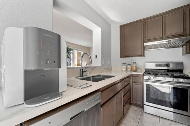 Building Photo - Outstanding Home in Otay Ranch!