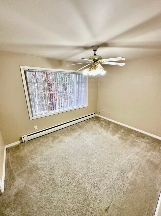 Building Photo - 2816 W Dell Dr