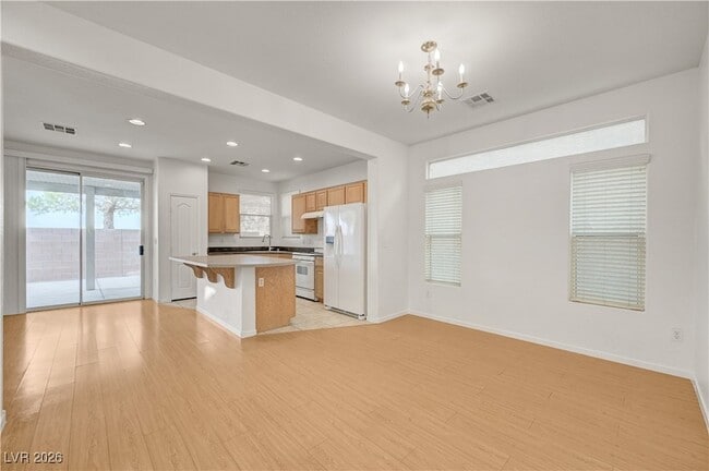 Building Photo - 9260 Pembrook Falls Ave