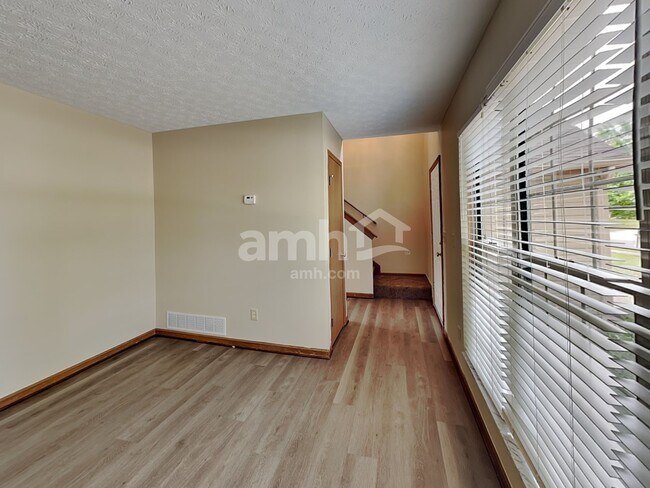 Building Photo - 172 Steiger Ct