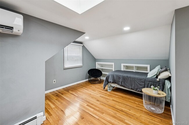 Building Photo - 24 Waterside Ave