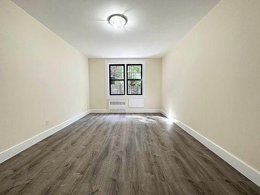 Building Photo - 2 bedroom in Bronx NY 10463