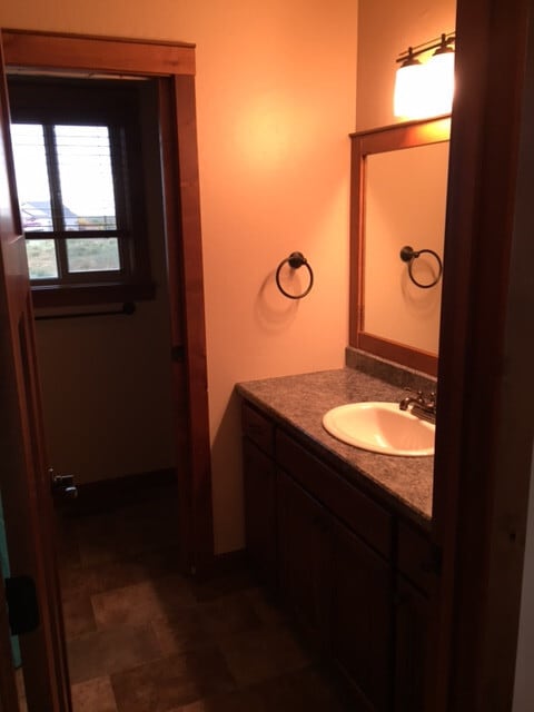 Building Photo - Beautiful Single Family Home for Rent in South Heart