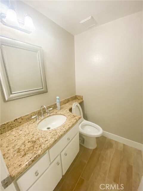 Building Photo - 20692 Cottonwood Rd