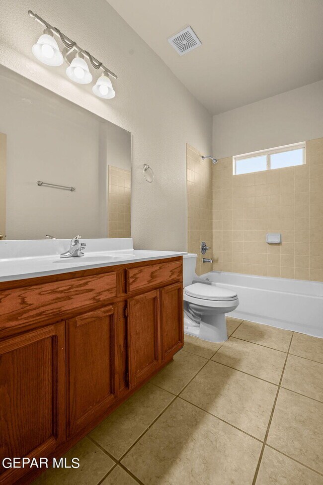 Building Photo - 6121 Byron St