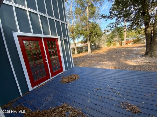 Building Photo - 314 Stuart Ave