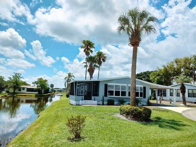 Building Photo - 79 N Meadow Dr