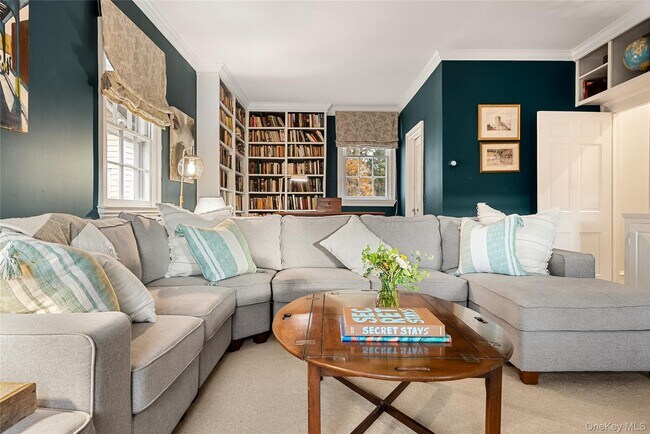 Building Photo - 448 Long Ridge Rd