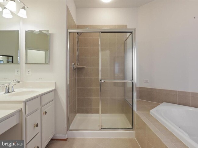 Building Photo - 5638 Kertscher Terrace