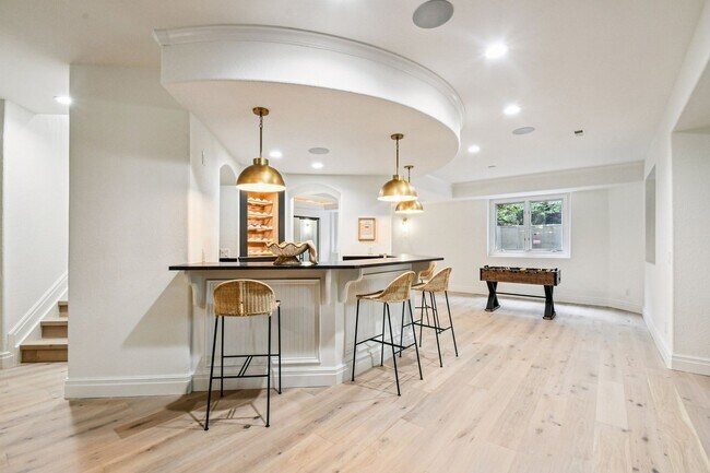 Building Photo - Stunning Cherry Hills Luxury Rental | 5bd/...