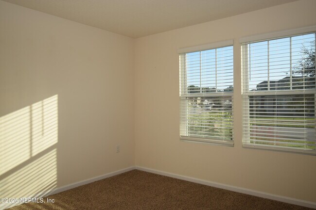 Building Photo - 3733 Shiner Dr