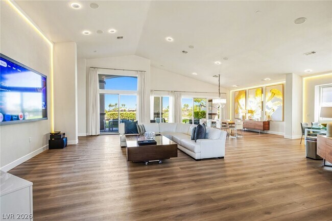 Building Photo - 404 Summer Mesa Dr