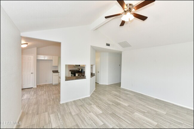 Building Photo - 4526 Monahans Dr