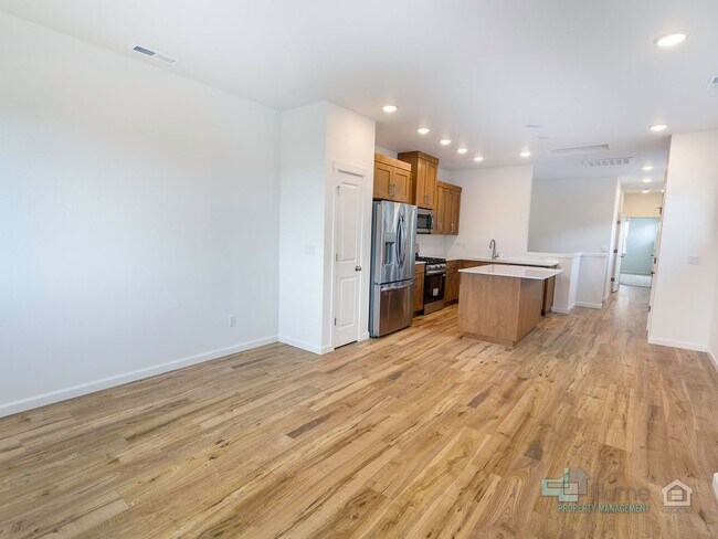 Building Photo - Brand New Beautiful 2-Bedroom, 2.5-Bathroom Home in Reed's Crossing