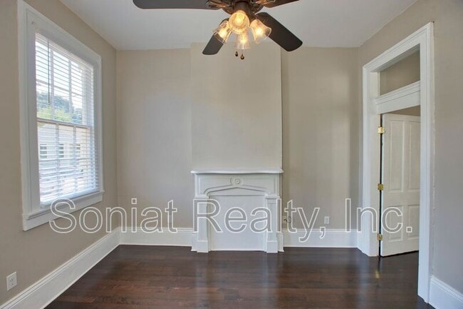 Building Photo - 3253 Annunciation St