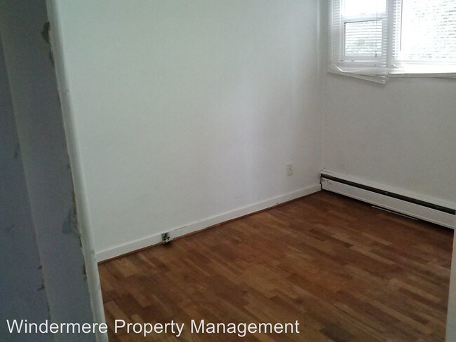 Building Photo - 515 N Garden St