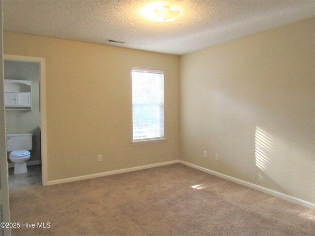 Building Photo - 108 Glenside Ct