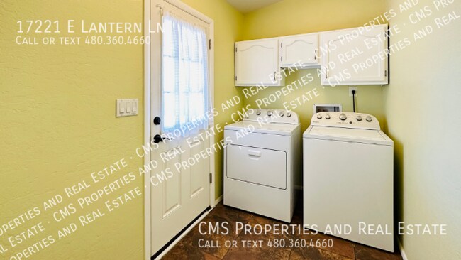 Building Photo - 17221 E Lantern Ln