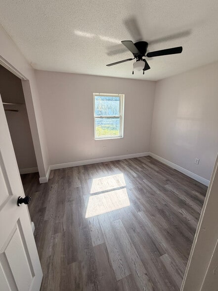 Building Photo - 40027 Proud Mockingbird Rd