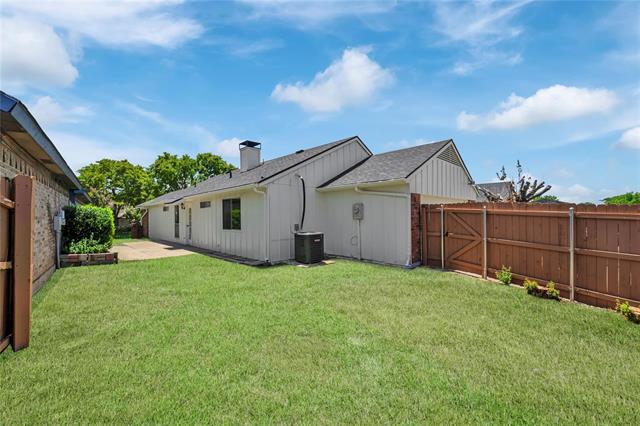 Building Photo - 1019 Sanders Dr