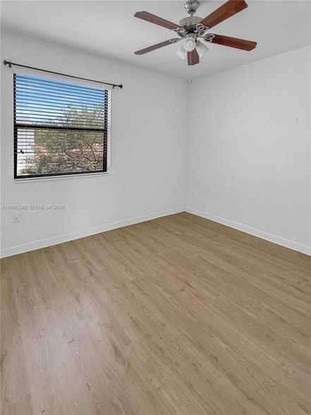 Building Photo - 709 SE 35 Ave