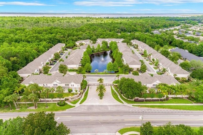 Building Photo - 602 Pinebranch Cir