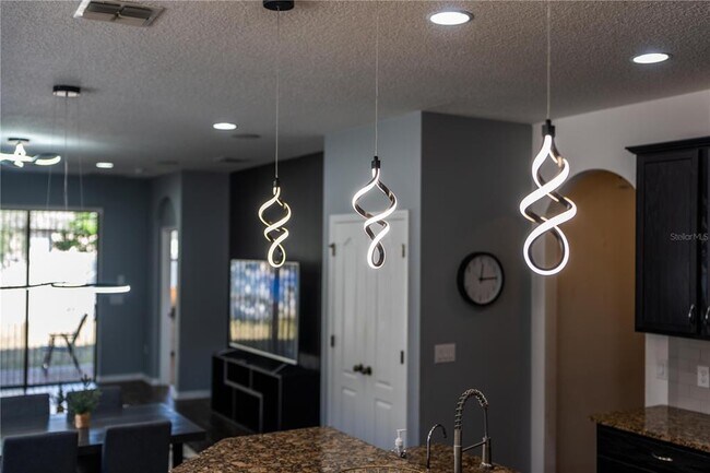 Building Photo - 5151 Ravena Ave E