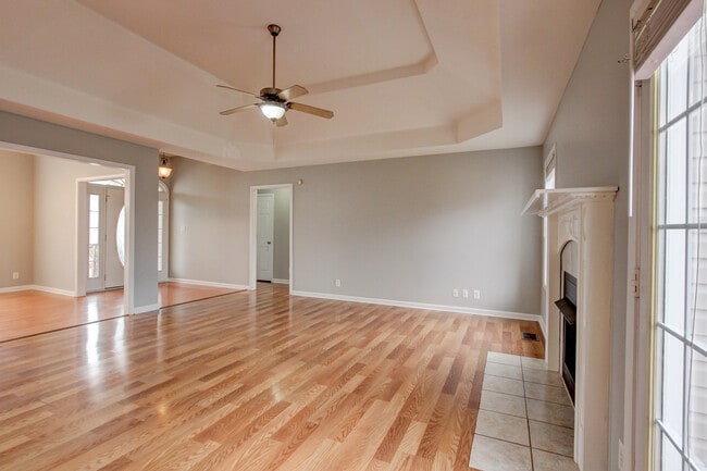 Building Photo - 3696 S Naples Ct