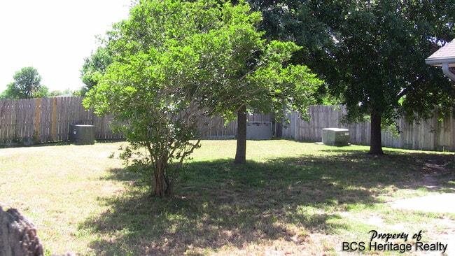 Building Photo - Great College Station Home Near Parks