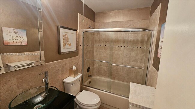 Building Photo - 3544 Magellan Cir
