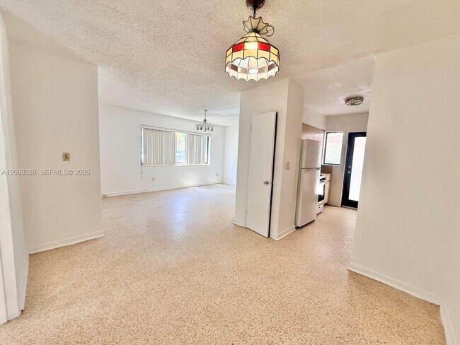 Building Photo - 609 Lenox Ave.
