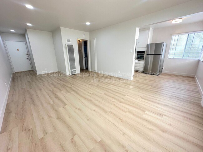 Building Photo - 1250 E Ocean Blvd