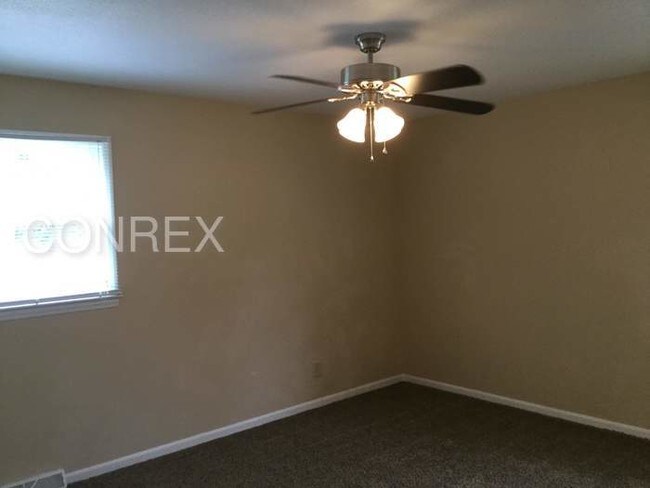 Building Photo - Beautifully Renovated Home