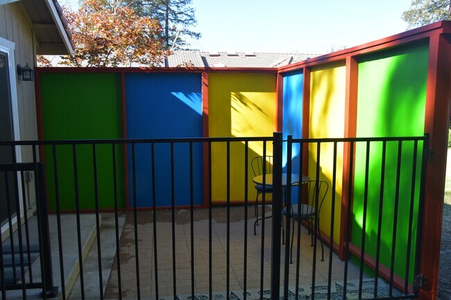 Building Photo - 1140 Hanna Grove Trail