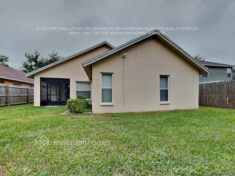 Building Photo - 5641 Paddock Trail Dr