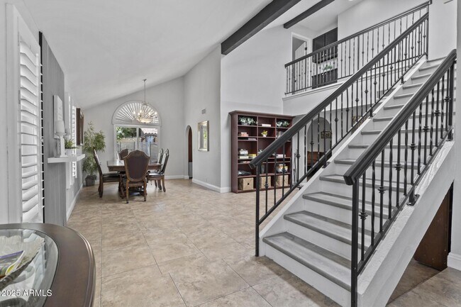 Building Photo - 5302 E Kelton Ln