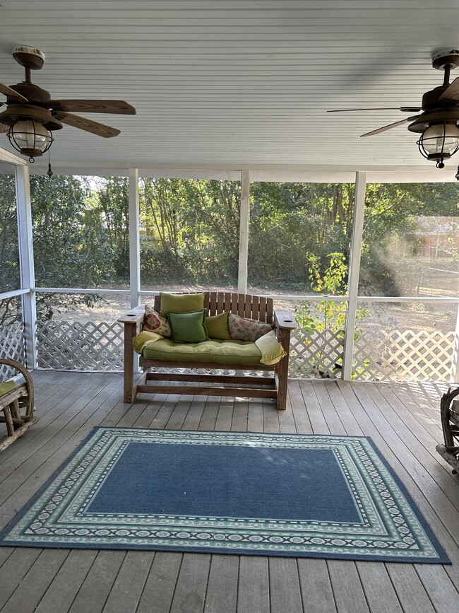 Building Photo - 141 Turtledove Dr