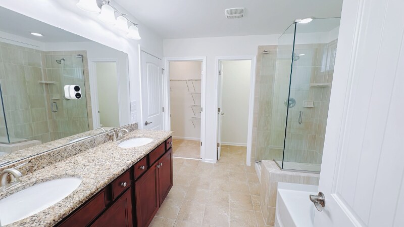 Building Photo - 1605 Kythira Dr