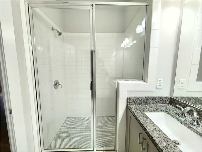 Building Photo - 3797 Oxford Cir