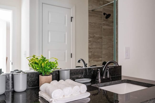 Building Photo - 3319 Old Hickory Blvd