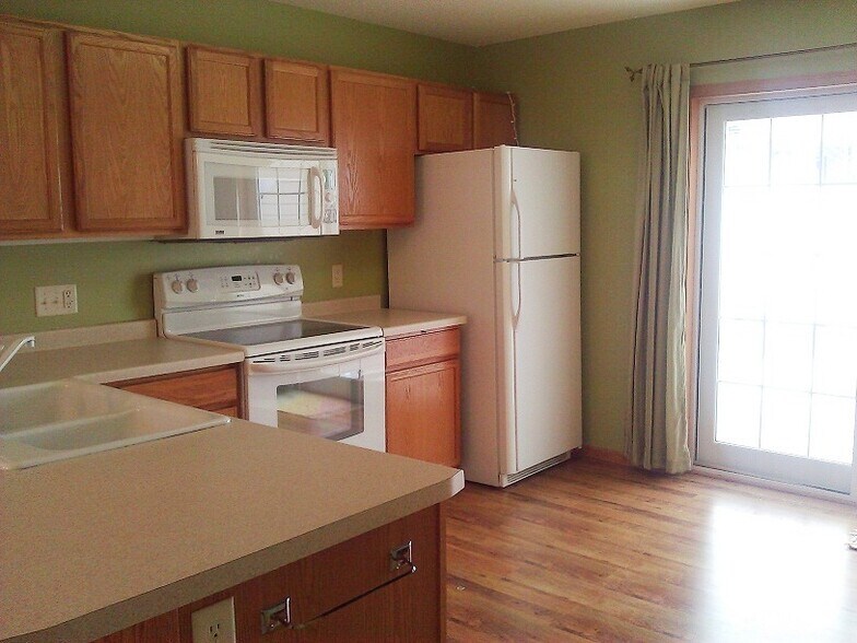 Building Photo - 1960 Pika Trl