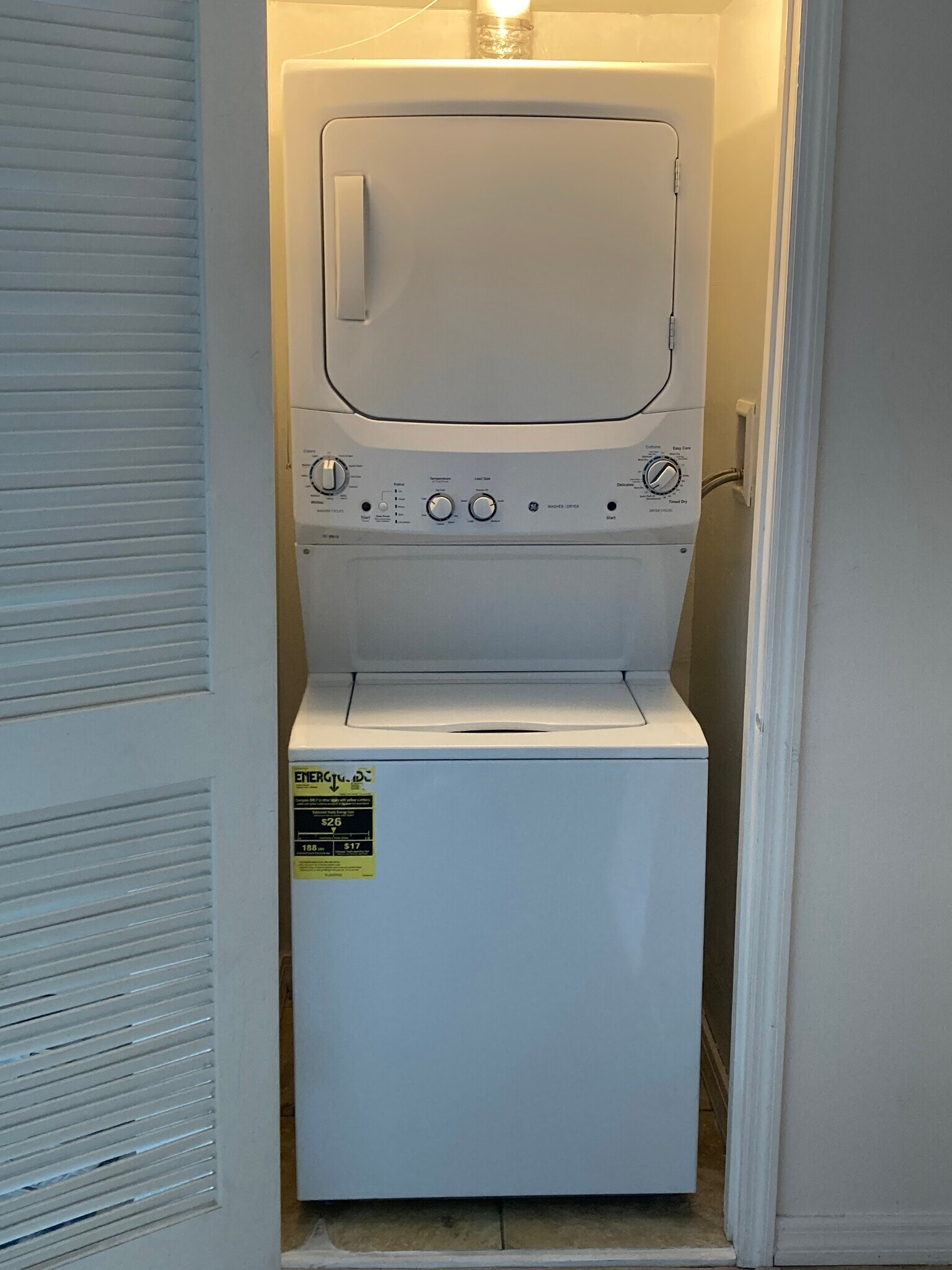 In unit washer/dryer - 368 Georgetown Dr