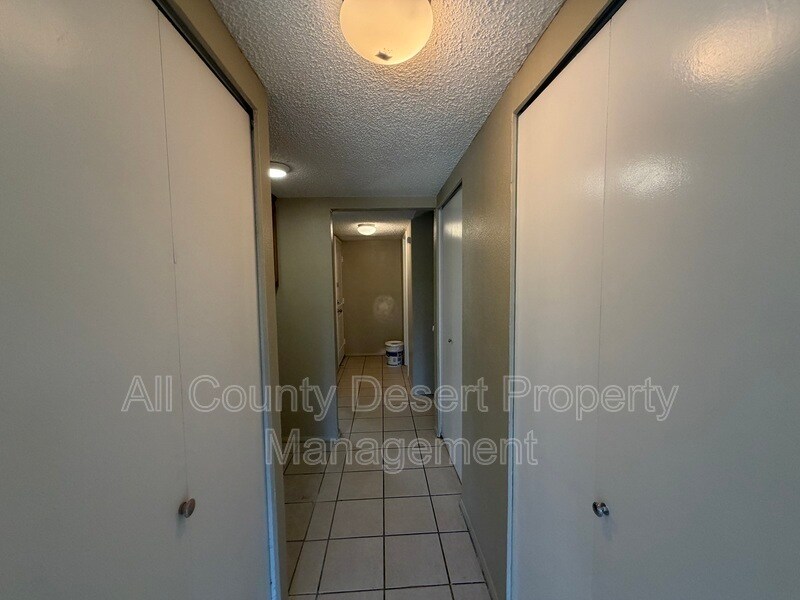 Building Photo - 69180 Victoria Dr