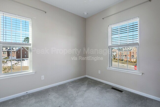 Building Photo - 11323 Sadler Walk Ln