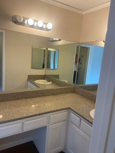 Building Photo - 21320 Stanwell St