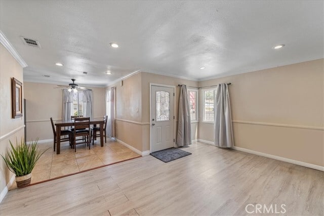 Building Photo - 665 Larimore Ave