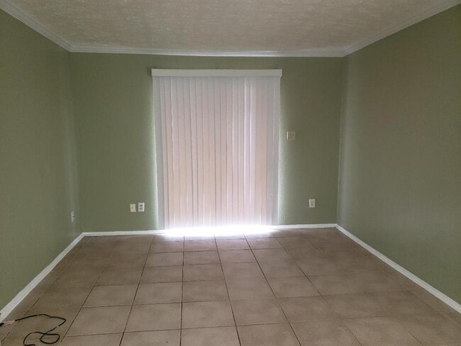 Building Photo - 10555 Turtlewood Ct